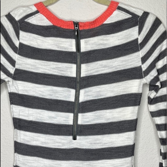 Express Sweater‎ Dress - Picture 5 of 10